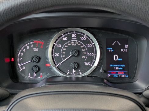 Used 2022 Toyota Corolla LE FWD image 25