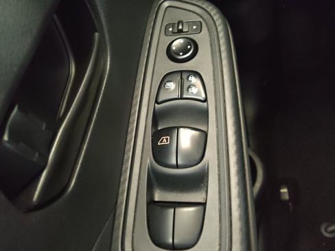 Used 2024 Nissan Versa S w/ S Plus Package image 27