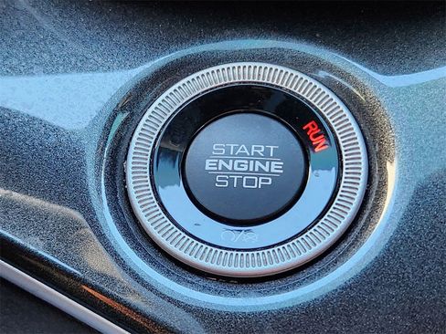 Used 2022 Jeep Grand Cherokee L Altitude image 24