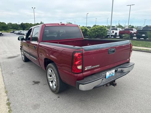 Used 2007 Chevrolet Silverado 1500 LT w/ Crew Cab Value Package RWD image 4