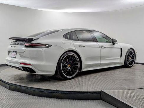 Used 2018 Porsche Panamera 4S image 8