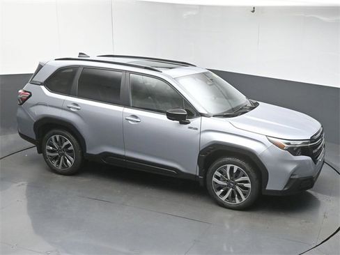 New 2025 Subaru Forester Touring image 42