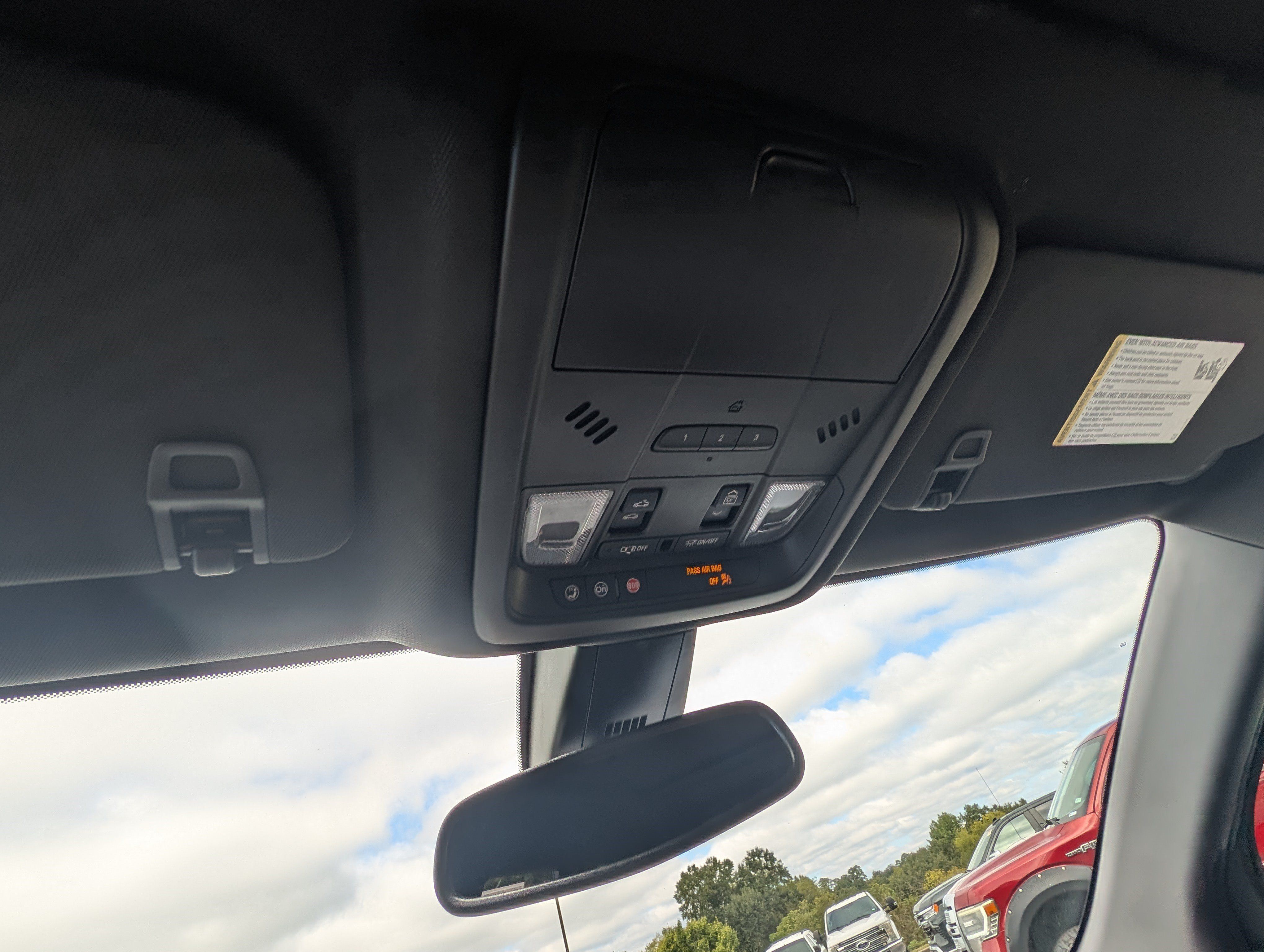 Used 2022 Chevrolet Blazer RS w/ Enhanced Convenience Package FWD image 31