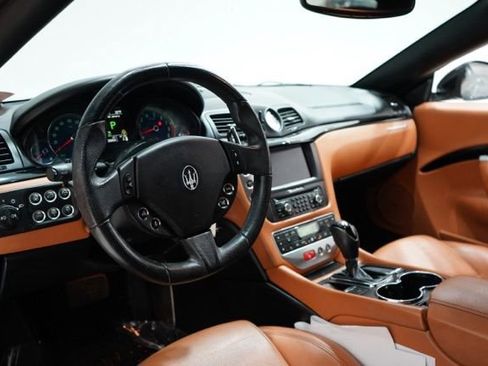 Used 2016 Maserati GranTurismo Base image 13