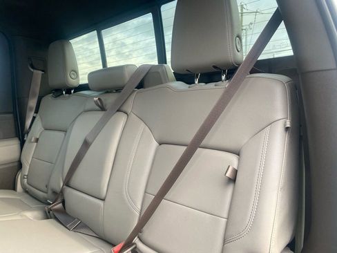 Used 2022 Chevrolet Silverado 2500 LTZ w/ LTZ Convenience Package image 28