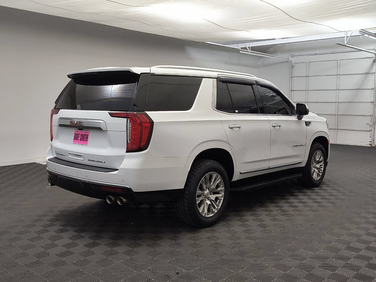 Used 2021 GMC Yukon Denali AWD/4WD image 9