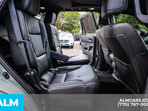 Used 2024 Toyota Sequoia Platinum AWD/4WD image 23