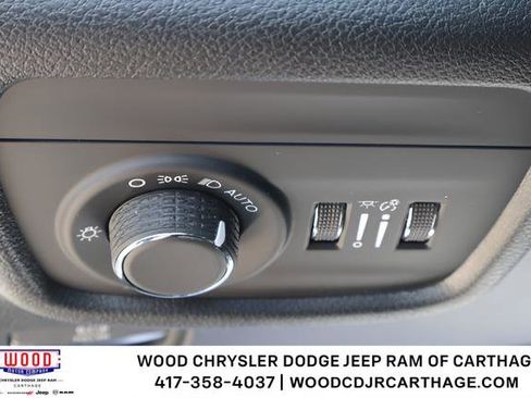 Used 2024 Jeep Grand Cherokee Altitude AWD/4WD image 17