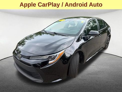 Certified 2025 Toyota Corolla LE FWD image 6