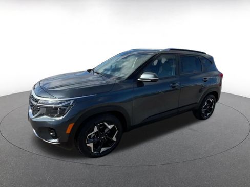 Used 2025 Kia Seltos S FWD image 7