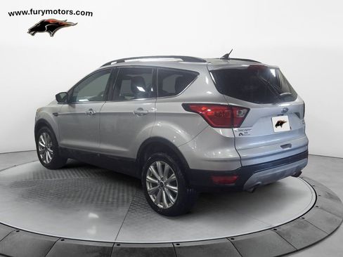 Used 2019 Ford Escape SEL image 5