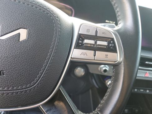 Used 2023 Kia Telluride LX image 27