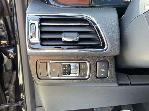 Used 2024 Lincoln Navigator L Reserve AWD/4WD image 22
