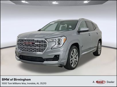 Used 2024 GMC Terrain Denali w/ Denali Premium Package