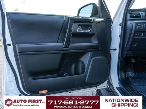 Used 2019 Toyota 4Runner TRD Off-Road Premium image 8