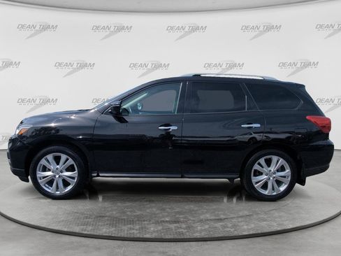 Used 2018 Nissan Pathfinder SL w/ SL Premium Package AWD/4WD image 4