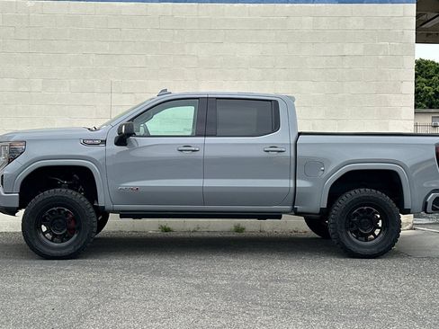 Certified 2024 GMC Sierra 1500 AT4 w/ Technology Package AWD/4WD image 7