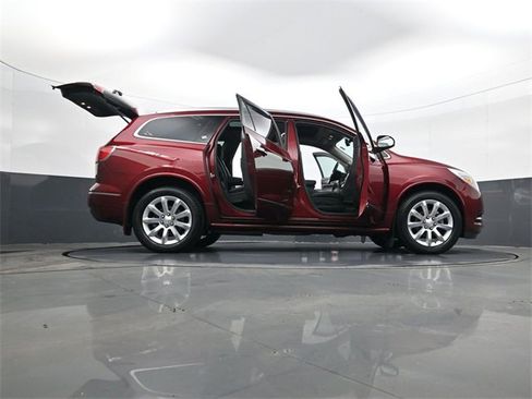 Certified 2017 Buick Enclave Premium w/ Experience Buick Package image 34