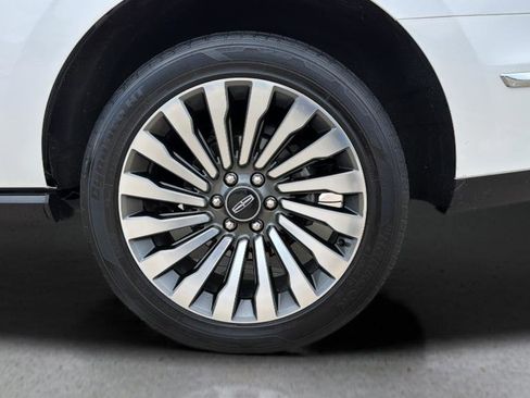 Used 2019 Lincoln Navigator Reserve AWD/4WD image 33