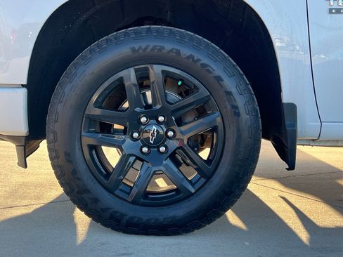 Used 2025 Chevrolet Silverado 1500 RST w/ Z71 Off-Road Package image 8