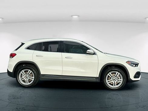 Certified 2022 Mercedes-Benz GLA 250 4MATIC image 8