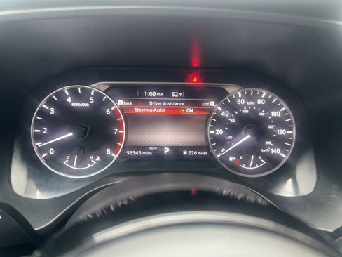 Used 2021 Nissan Rogue SV image 24