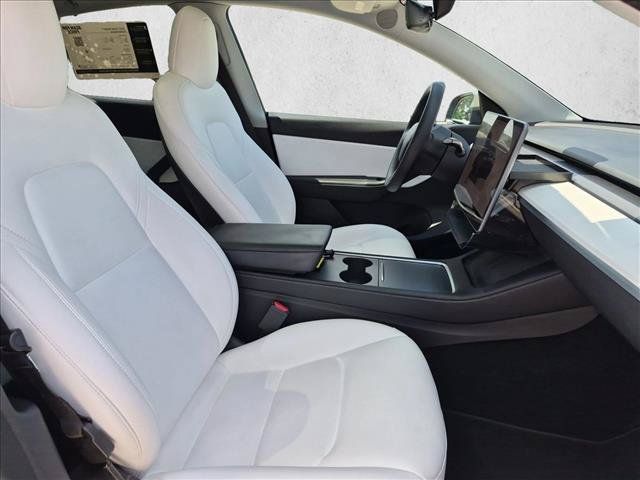 Used 2022 Tesla Model Y Performance AWD/4WD image 22
