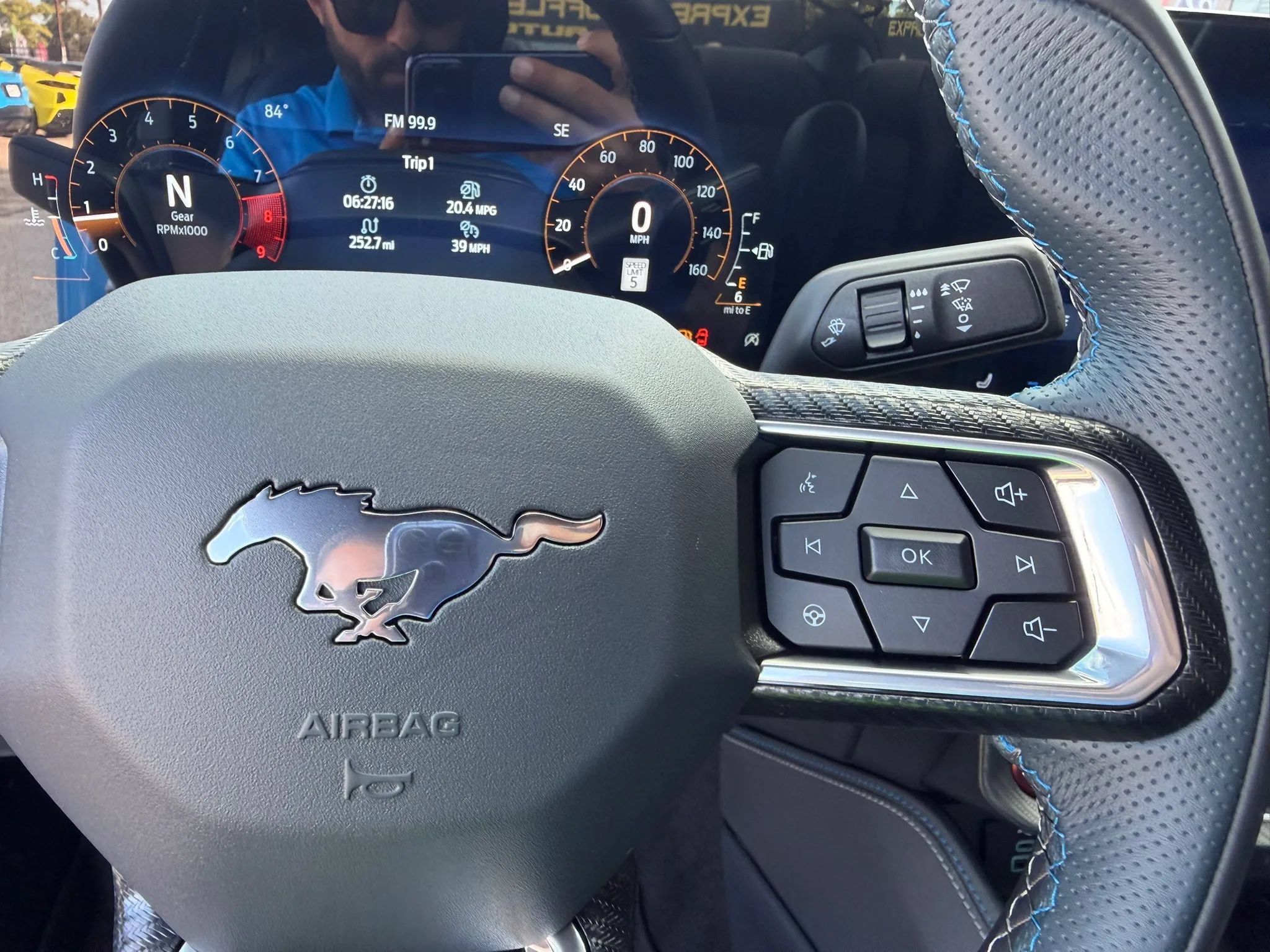 Used 2025 Ford Mustang GT Premium RWD image 34