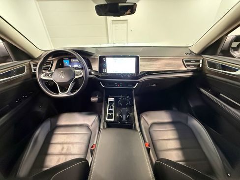 Used 2025 Volkswagen Atlas SEL AWD/4WD image 72