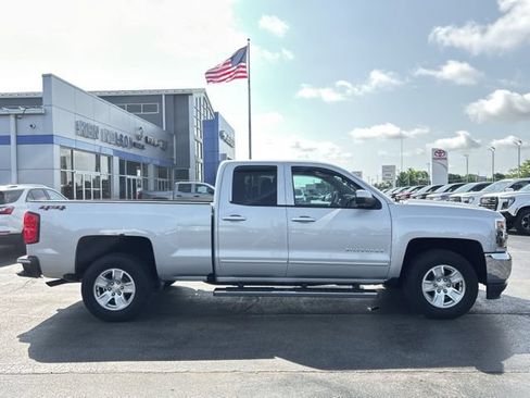 Used 2018 Chevrolet Silverado 1500 LT w/ All Star Edition AWD/4WD image 11