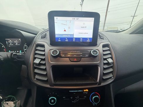 Used 2022 Ford Transit Connect XLT image 13