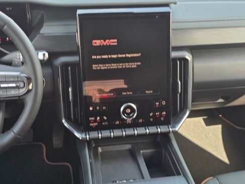 New 2026 GMC Acadia AT4 AWD/4WD image 15