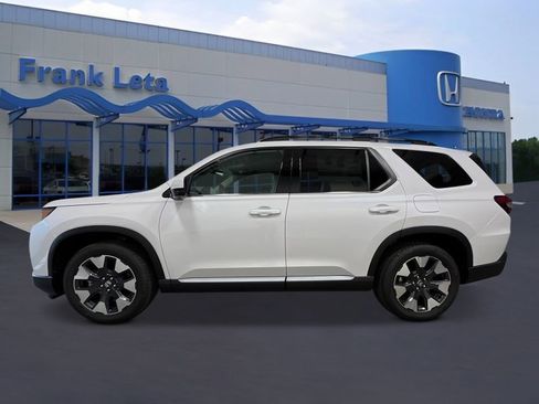 New 2026 Honda Pilot Elite image 2