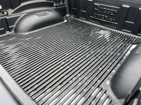 Used 2024 RAM 1500 Laramie image 5