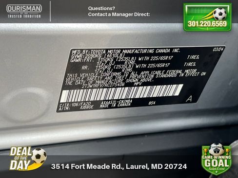 Used 2024 Toyota RAV4 XLE FWD image 32
