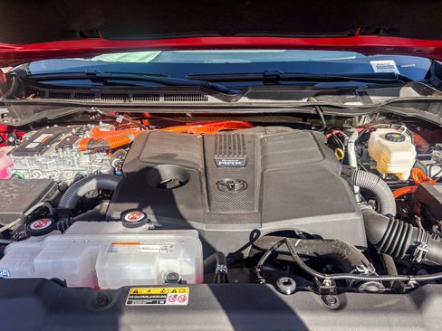 New 2026 Toyota Tundra Platinum w/ TRD Off-Road Package AWD/4WD image 14