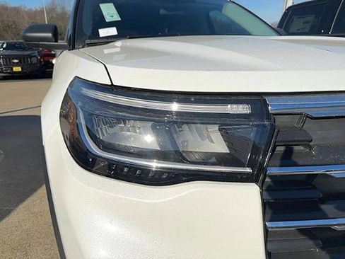 New 2026 Ford Explorer Active w/ Active Comfort Package image 6