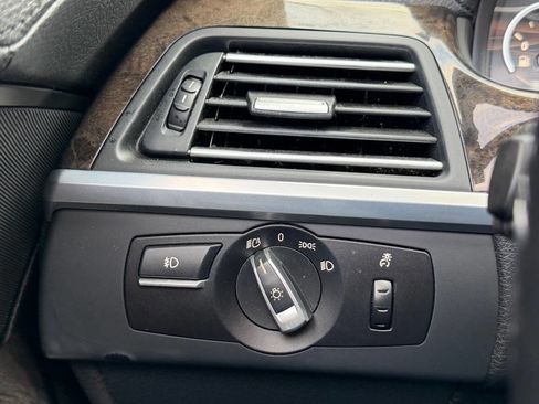 Used 2012 BMW 650i xDrive Convertible image 26