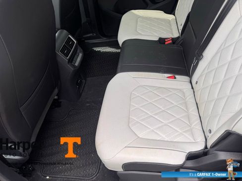Used 2025 Volkswagen Atlas Cross Sport SEL Premium R-Line AWD/4WD image 10