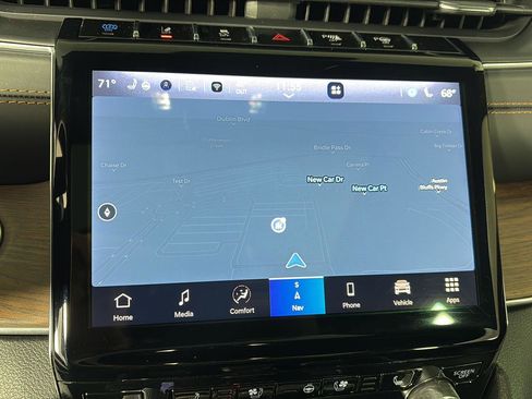 Used 2022 Jeep Grand Cherokee Summit w/ Advanced Protech Group IV image 34