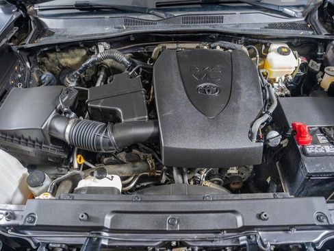 Used 2019 Toyota Tacoma TRD Off-Road image 22