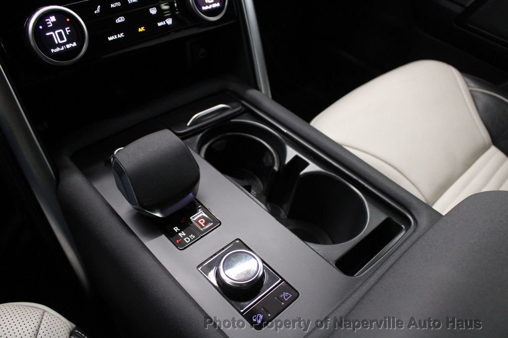 Used 2022 Land Rover Discovery HSE R-Dynamic AWD/4WD image 27