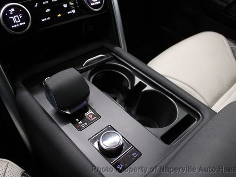 Used 2022 Land Rover Discovery HSE R-Dynamic AWD/4WD image 27