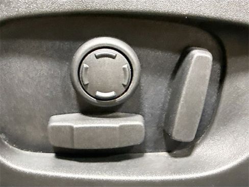 Used 2018 Land Rover Discovery Sport HSE image 20