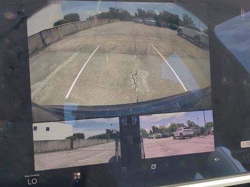 Used 2022 Tesla Model S Plaid AWD/4WD image 24