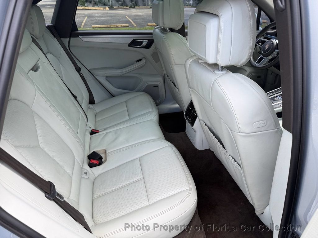 Used 2017 Porsche Macan S AWD/4WD image 9
