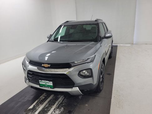 Used 2023 Chevrolet TrailBlazer LT FWD image 15
