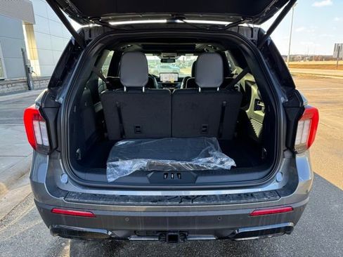New 2026 Ford Explorer ST-Line w/ ST-Line Street Pack image 37