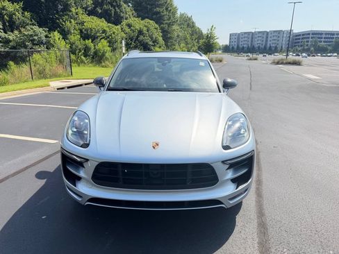 Used 2018 Porsche Macan GTS AWD/4WD image 3