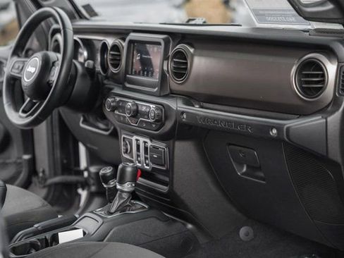 Used 2020 Jeep Wrangler Sport image 20